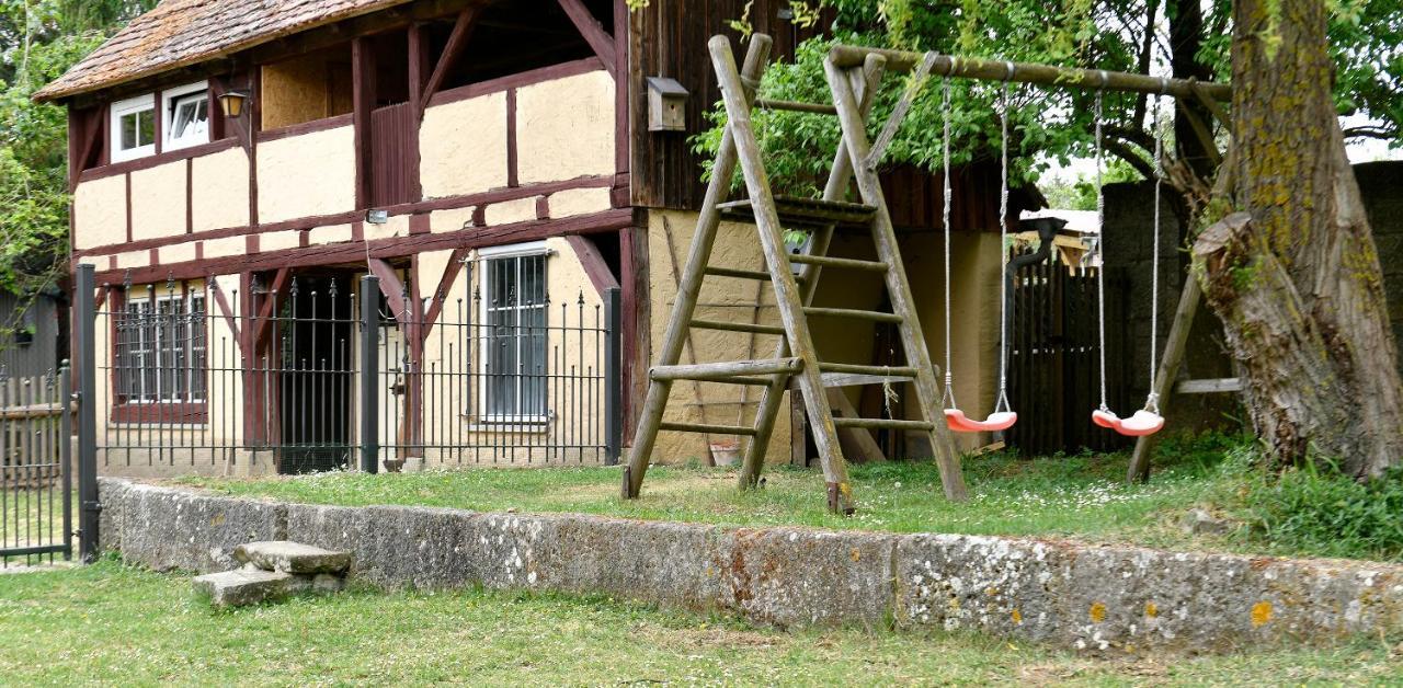 Landhotel Schwarzes Ross Steinsfeld Eksteriør bilde